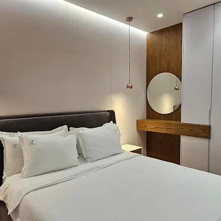 Apartment Tam Skanderbeg Square Center No3