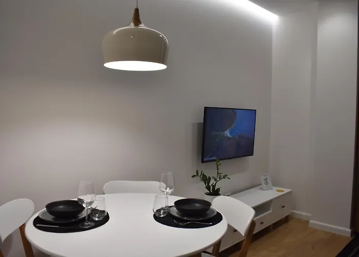 Tam Skanderbeg Square Center No3 *