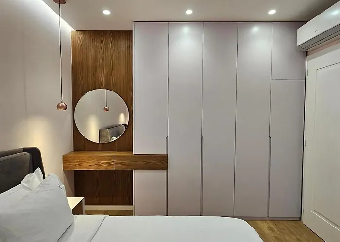 Apartment Tam Skanderbeg Square Center No3 *