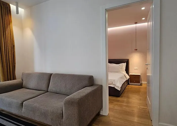 Tam Skanderbeg Square Center No3 Apartment *
